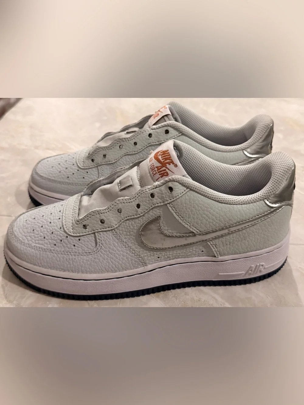 Nike Kids' Air Force 1 Low - Light Gray with silver Nike Logo